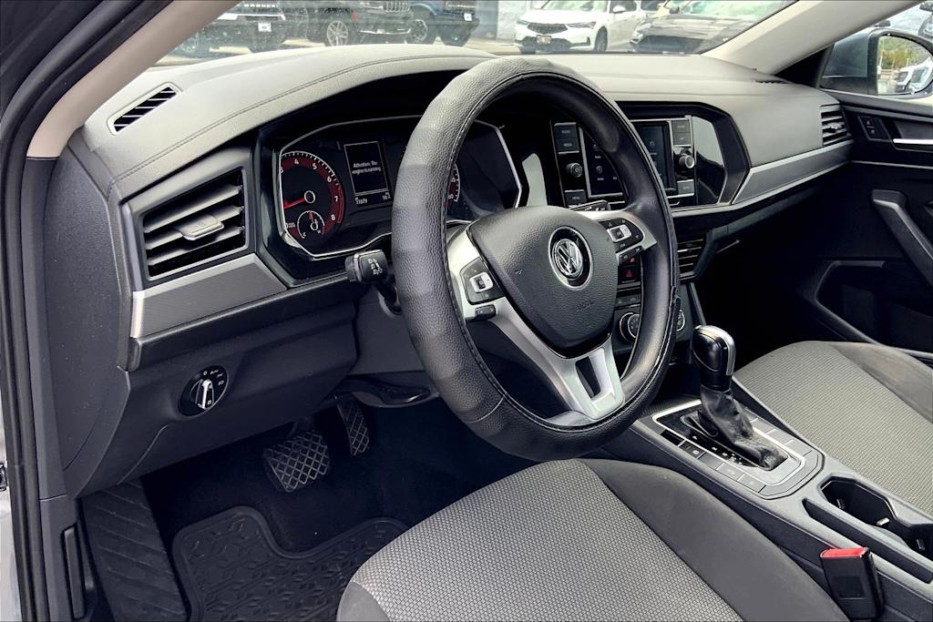 Thumbnail: 2021 Volkswagen Jetta - 2