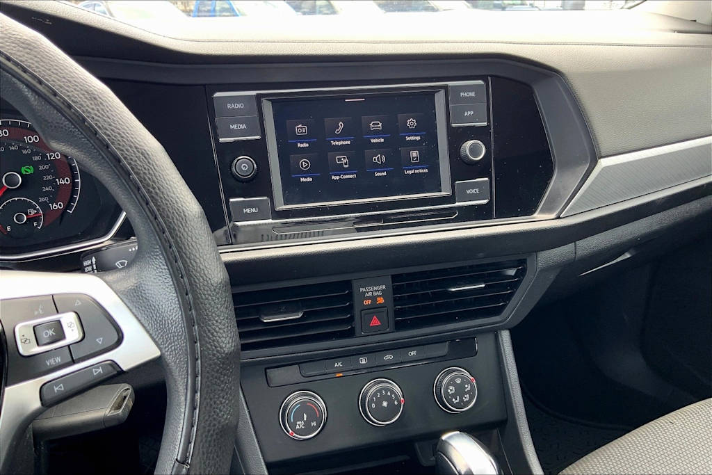 Thumbnail: 2021 Volkswagen Jetta - 15