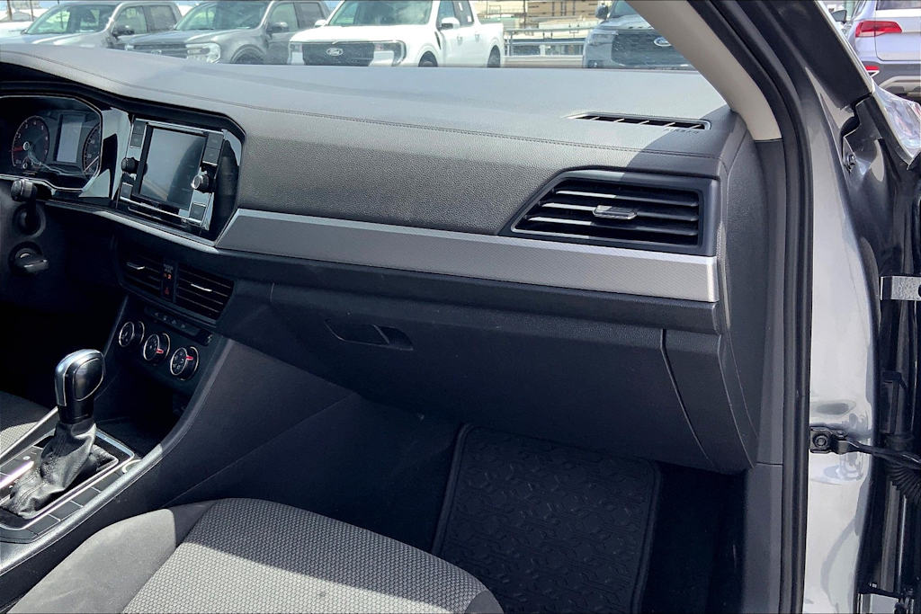 Thumbnail: 2021 Volkswagen Jetta - 23