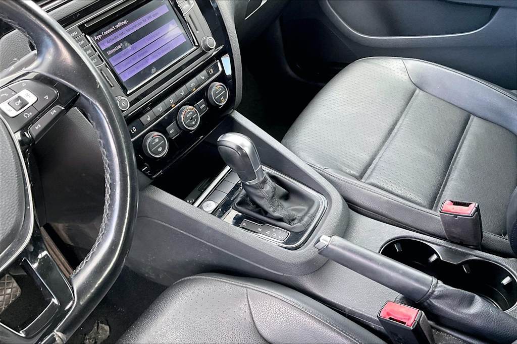Thumbnail: 2017 Volkswagen Jetta - 17