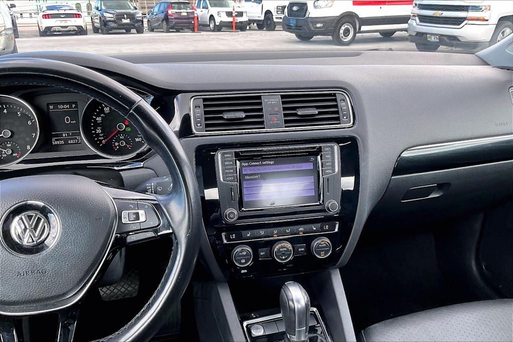 Thumbnail: 2017 Volkswagen Jetta - 15