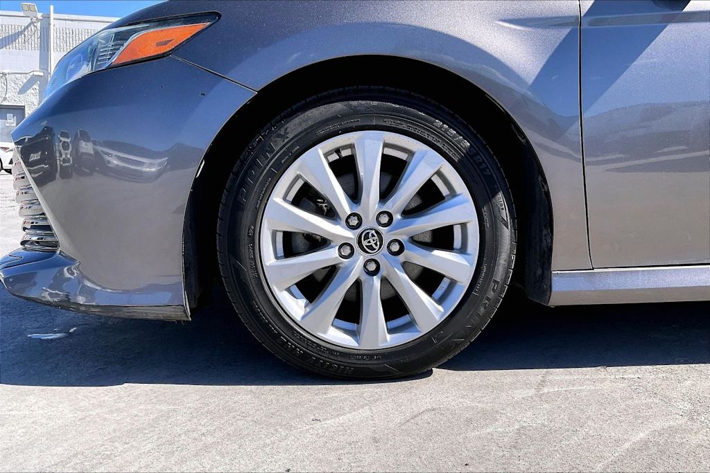 Thumbnail: 2020 Toyota Camry - 8