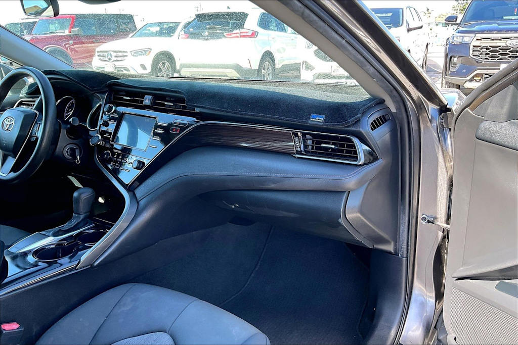 Thumbnail: 2020 Toyota Camry - 25