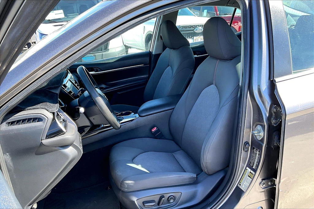 Thumbnail: 2020 Toyota Camry - 11