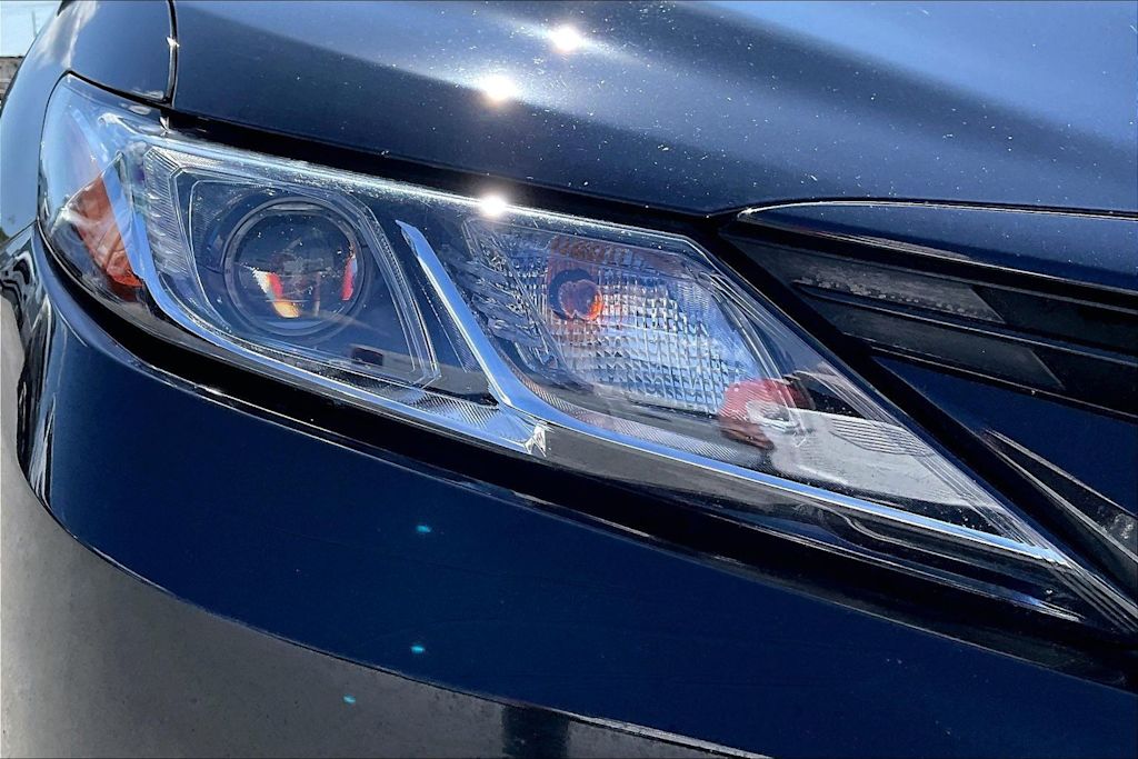 Thumbnail: 2023 Toyota Camry - 31