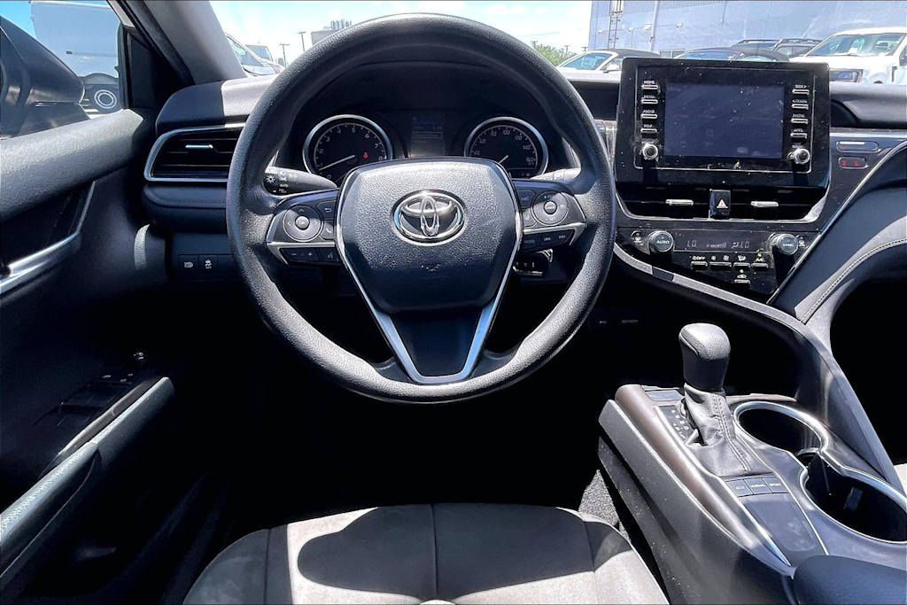 Thumbnail: 2022 Toyota Camry - 14