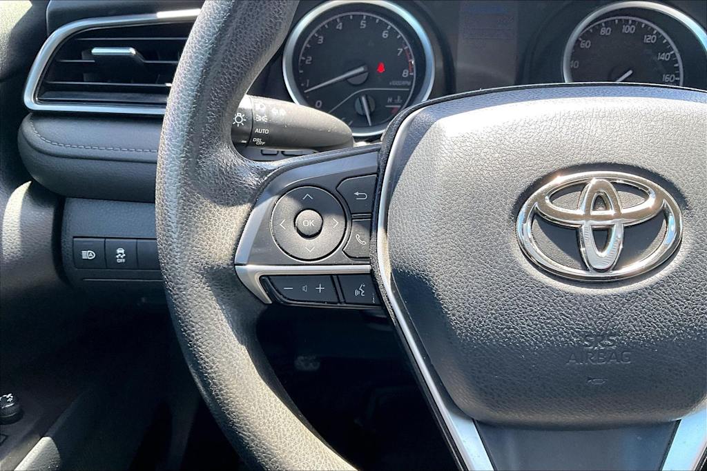 Thumbnail: 2022 Toyota Camry - 24