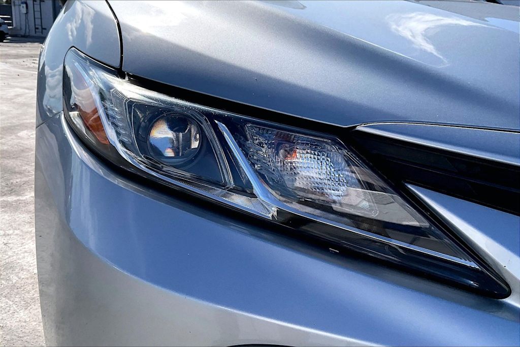 Thumbnail: 2021 Toyota Camry - 31