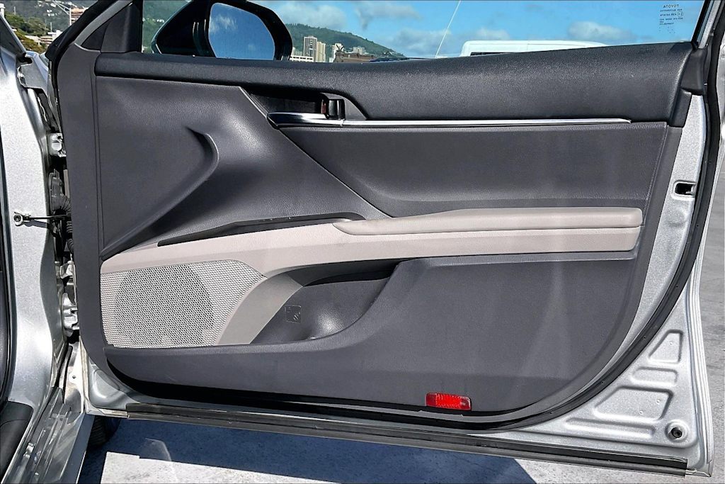 Thumbnail: 2021 Toyota Camry - 28