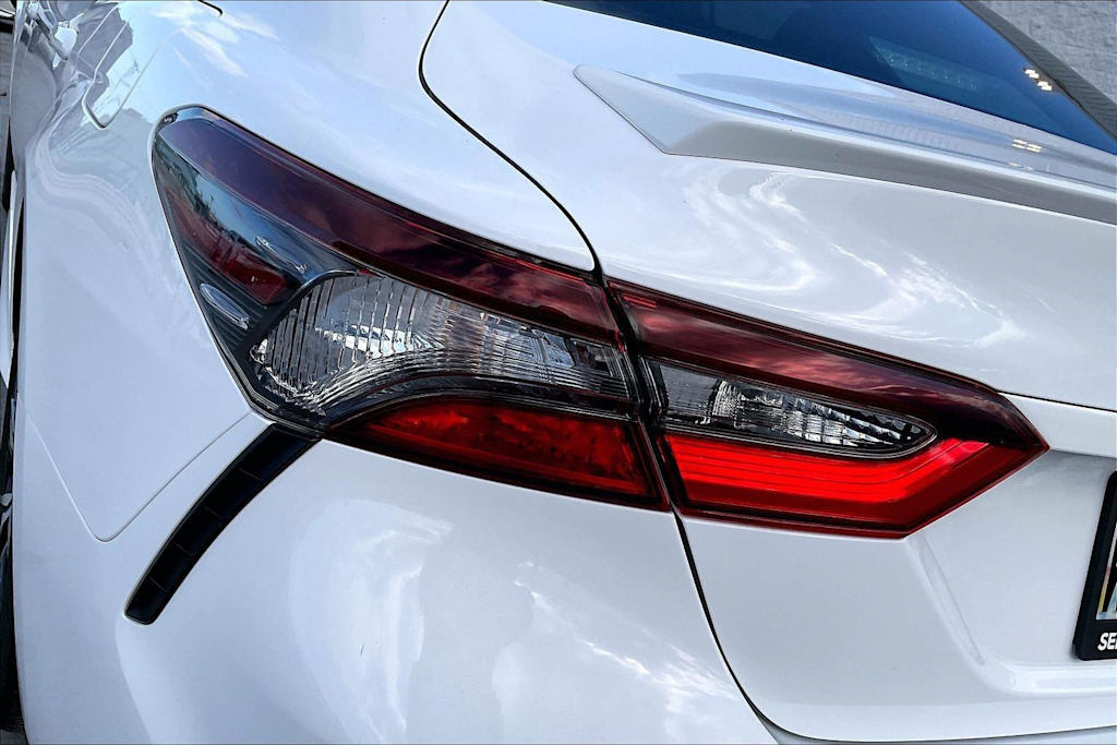 Thumbnail: 2022 Toyota Camry - 32