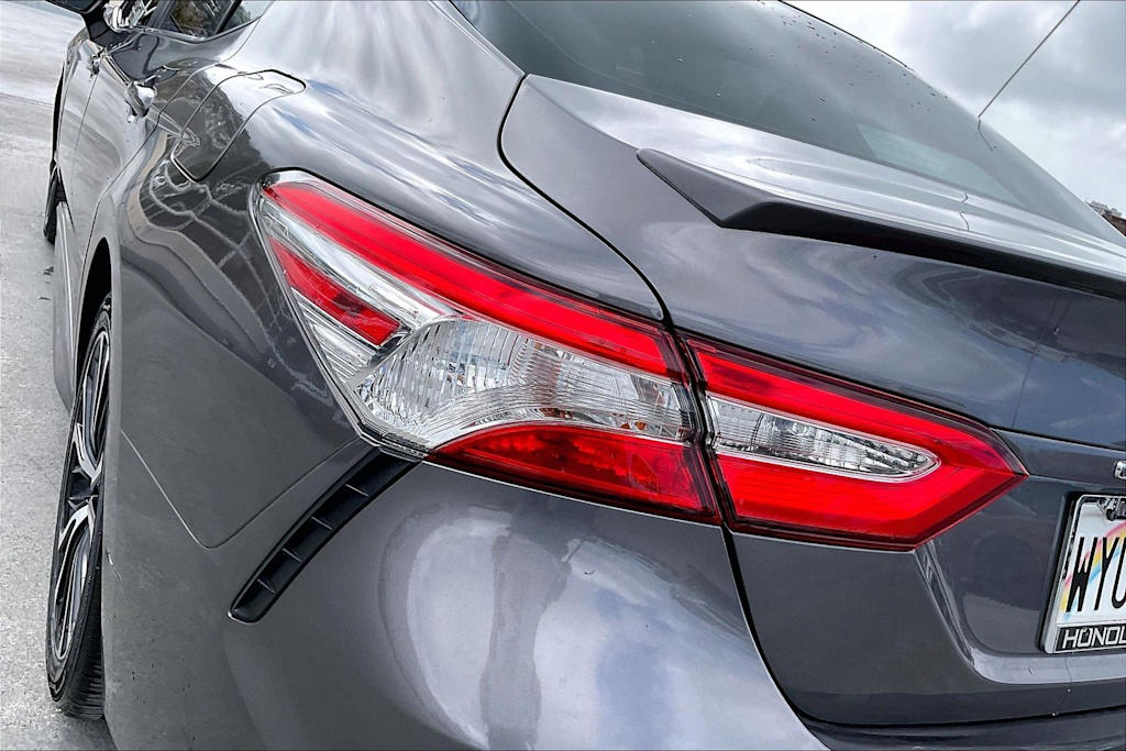 Thumbnail: 2020 Toyota Camry - 32