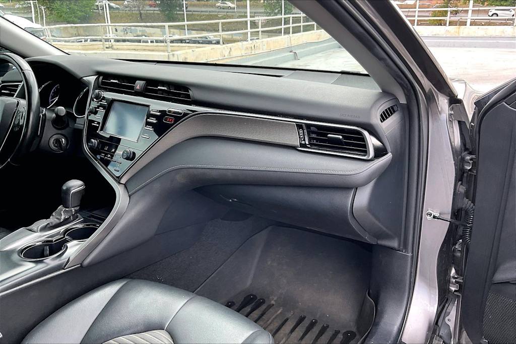 Thumbnail: 2020 Toyota Camry - 15