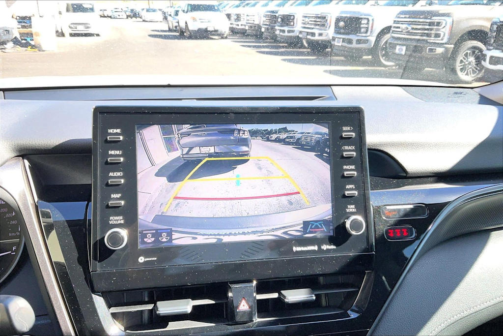 Thumbnail: 2021 Toyota Camry - 16