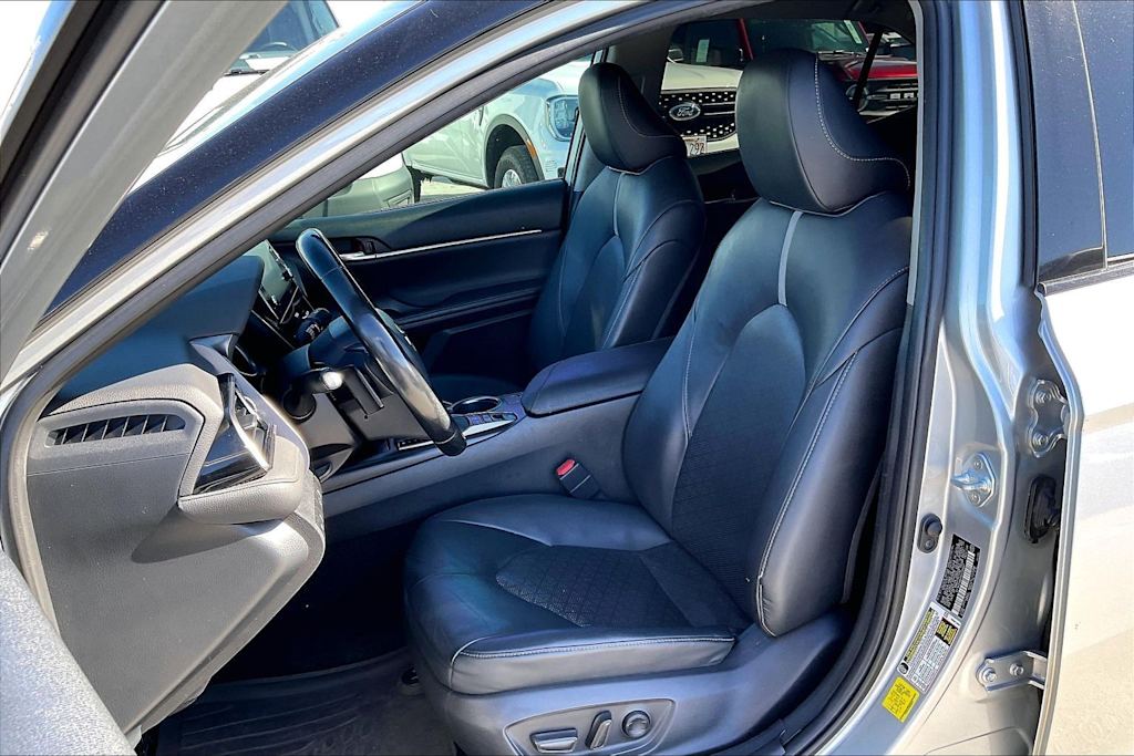 Thumbnail: 2021 Toyota Camry - 11