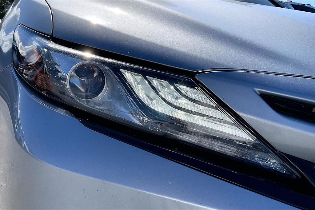Thumbnail: 2021 Toyota Camry - 31