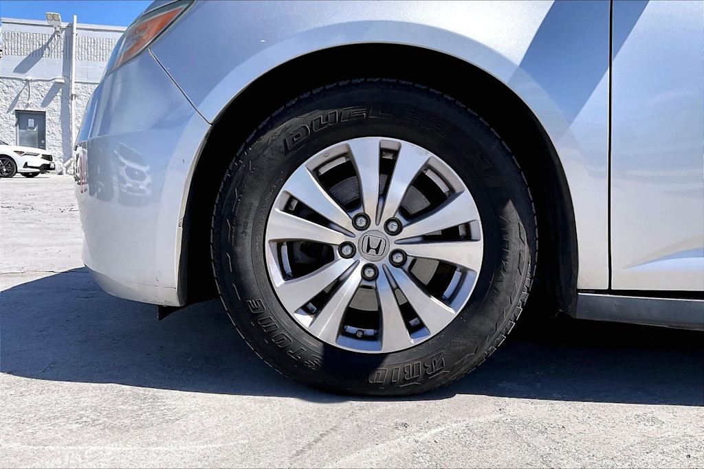 Thumbnail: 2015 Honda Odyssey - 8