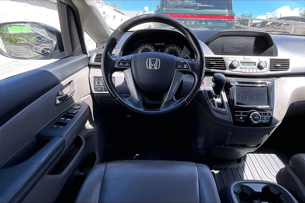 Thumbnail: 2015 Honda Odyssey - 14