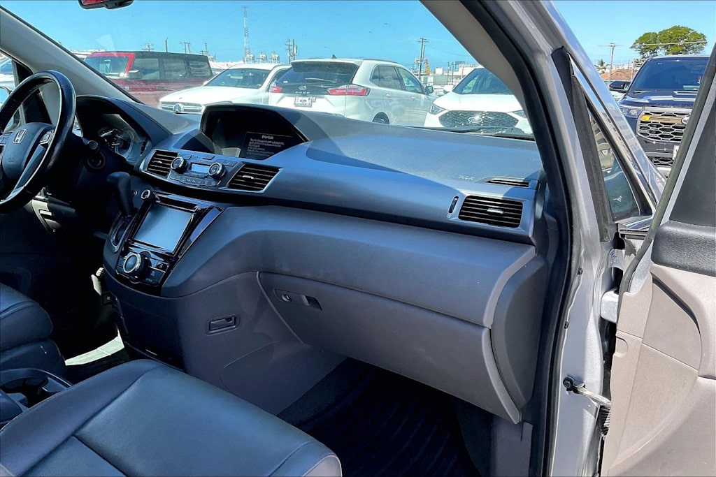 Thumbnail: 2015 Honda Odyssey - 24