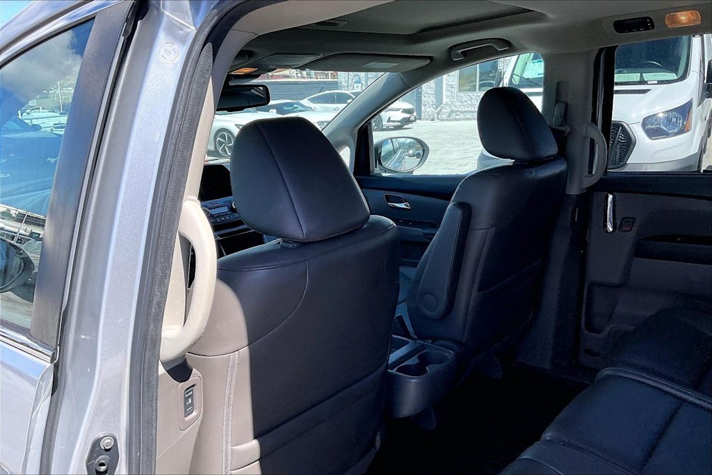 Thumbnail: 2015 Honda Odyssey - 13