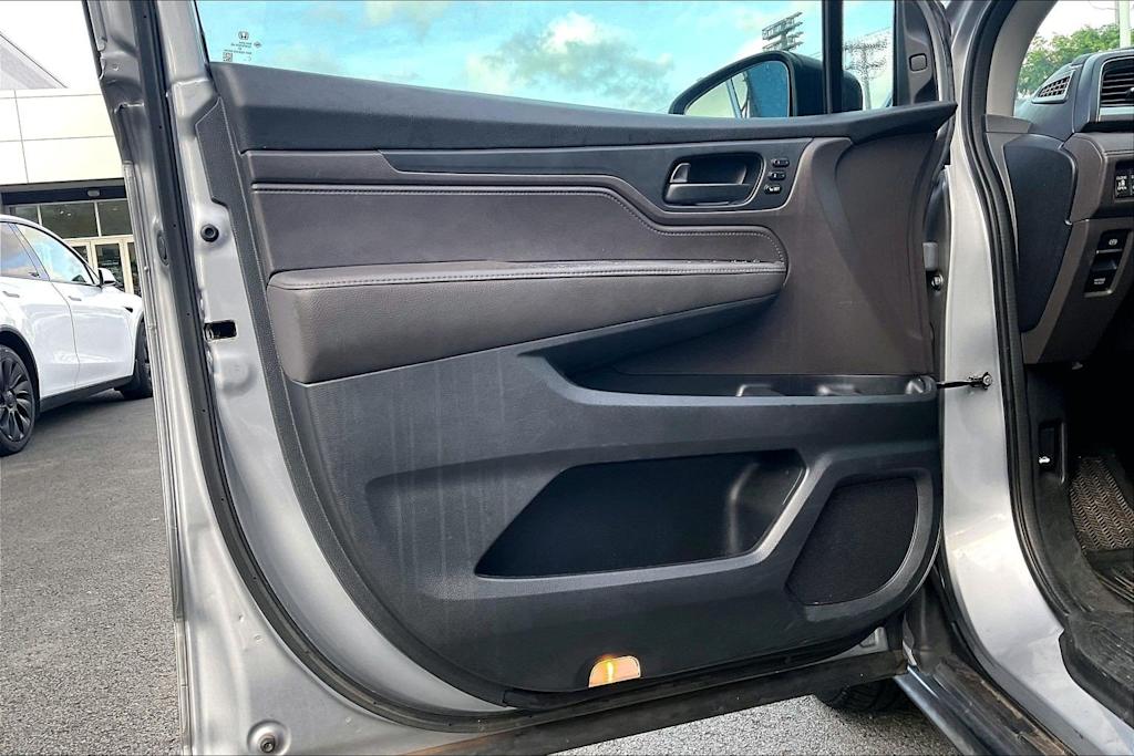 Thumbnail: 2018 Honda Odyssey - 27