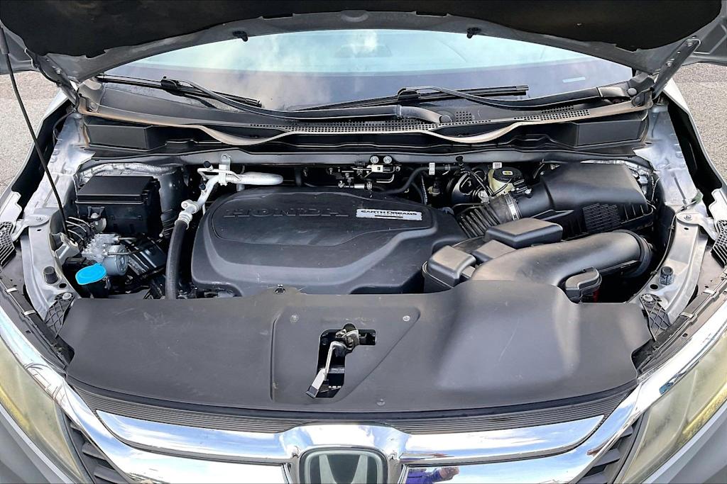 Thumbnail: 2018 Honda Odyssey - 9