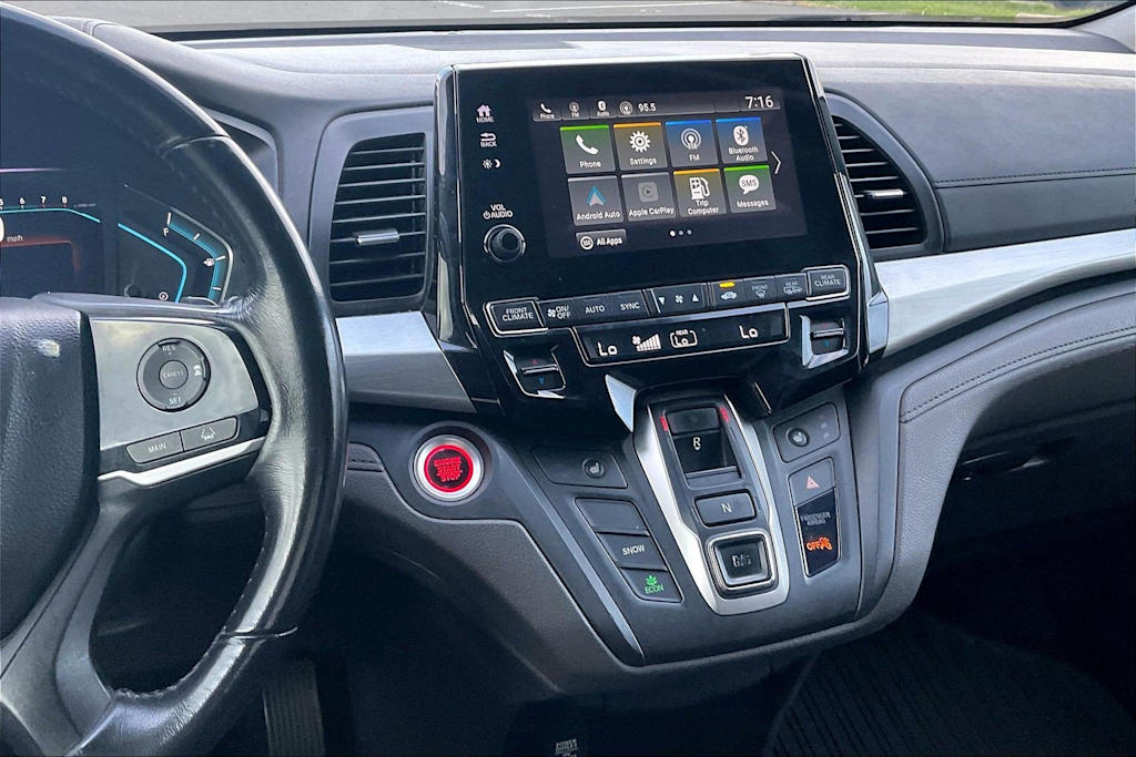 Thumbnail: 2018 Honda Odyssey - 16