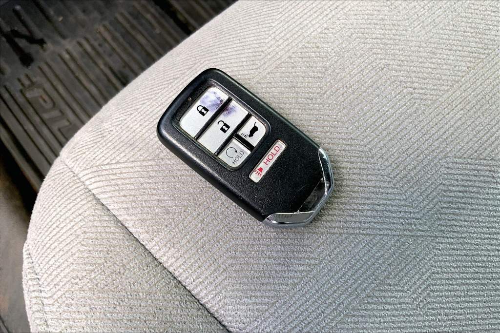 Thumbnail: 2020 Honda Pilot - 19