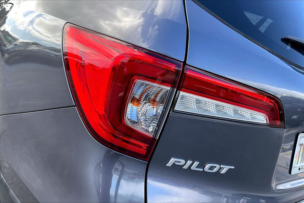 Thumbnail: 2019 Honda Pilot - 31