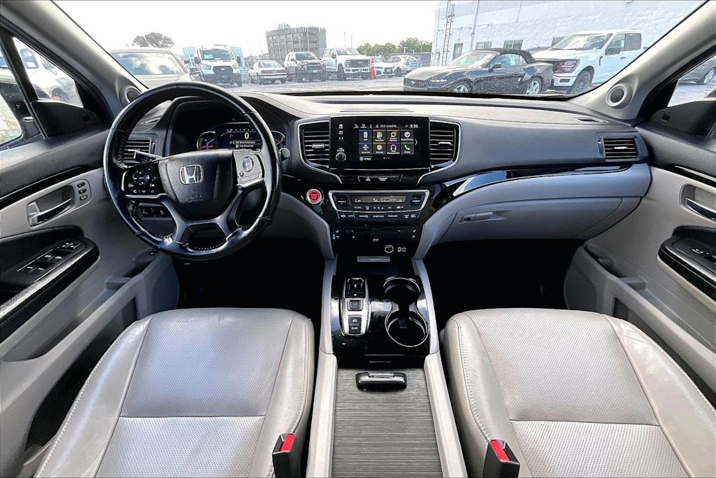 Thumbnail: 2019 Honda Pilot - 9