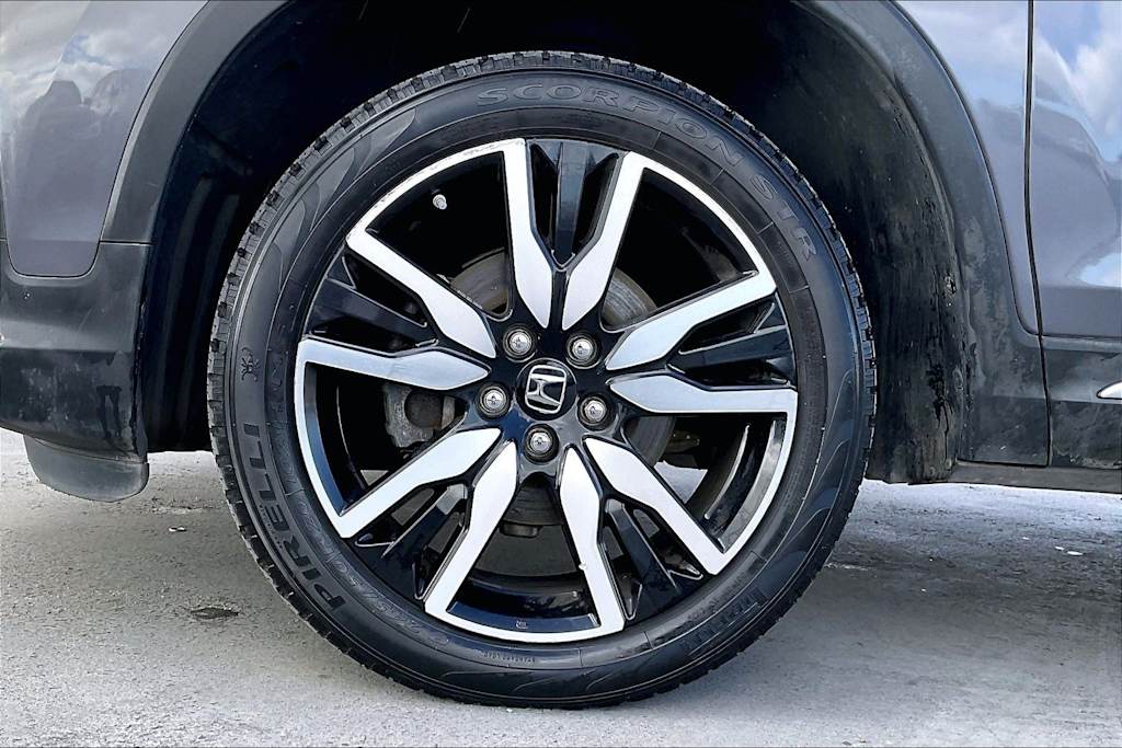 Thumbnail: 2019 Honda Pilot - 8