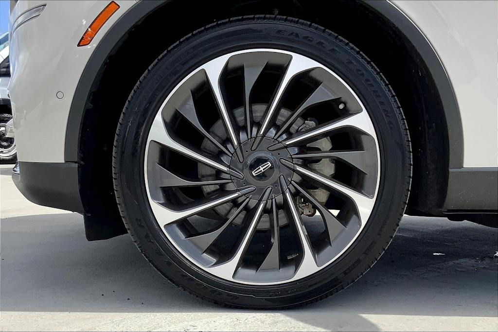 Thumbnail: 2022 Lincoln Aviator - 8
