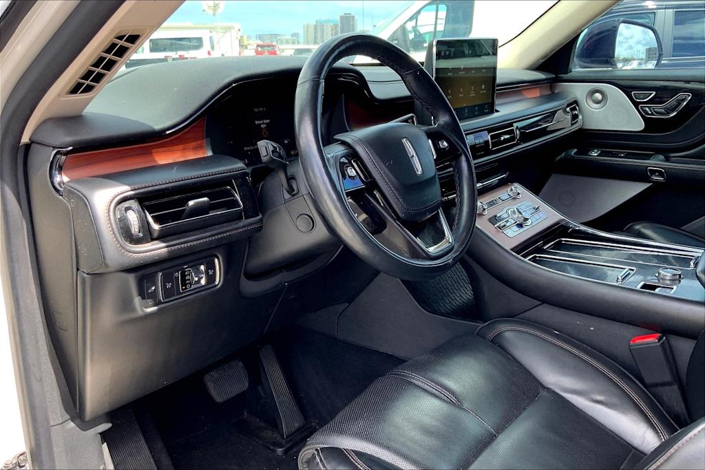 Thumbnail: 2022 Lincoln Aviator - 2