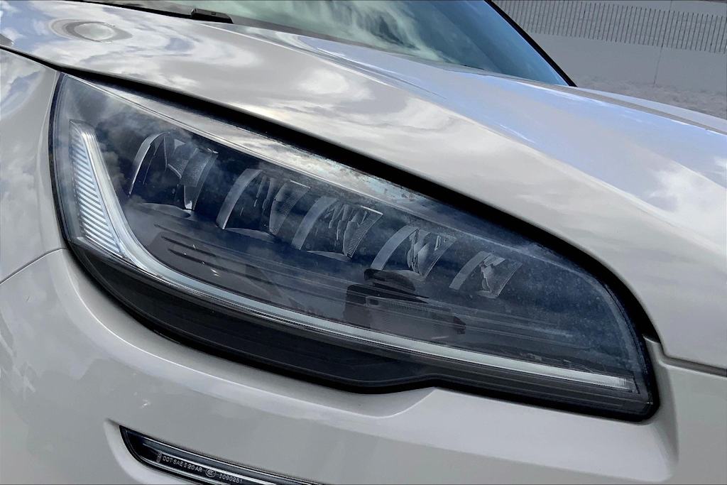 Thumbnail: 2022 Lincoln Aviator - 31