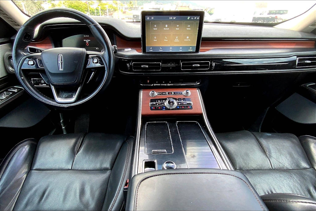 Thumbnail: 2022 Lincoln Aviator - 10