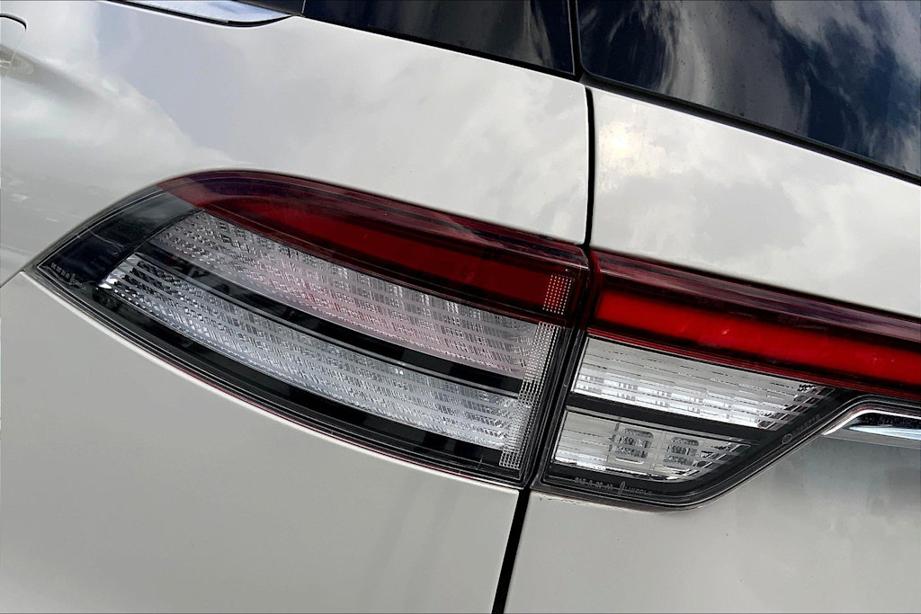 Thumbnail: 2022 Lincoln Aviator - 32