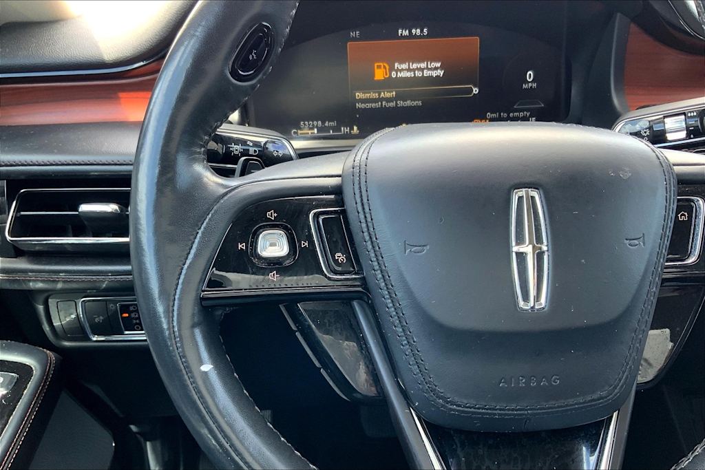Thumbnail: 2022 Lincoln Aviator - 25