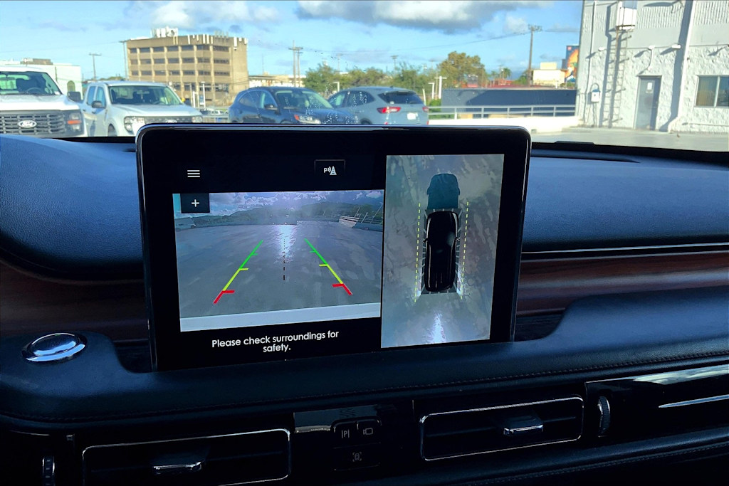 Thumbnail: 2022 Lincoln Aviator - 26