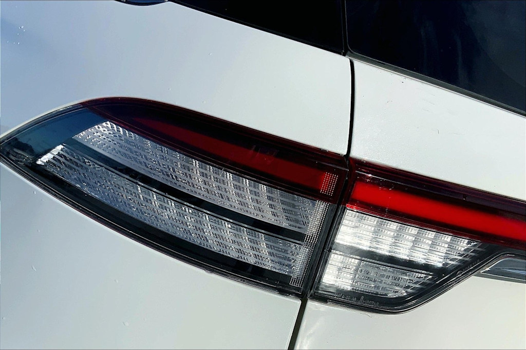 Thumbnail: 2022 Lincoln Aviator - 32