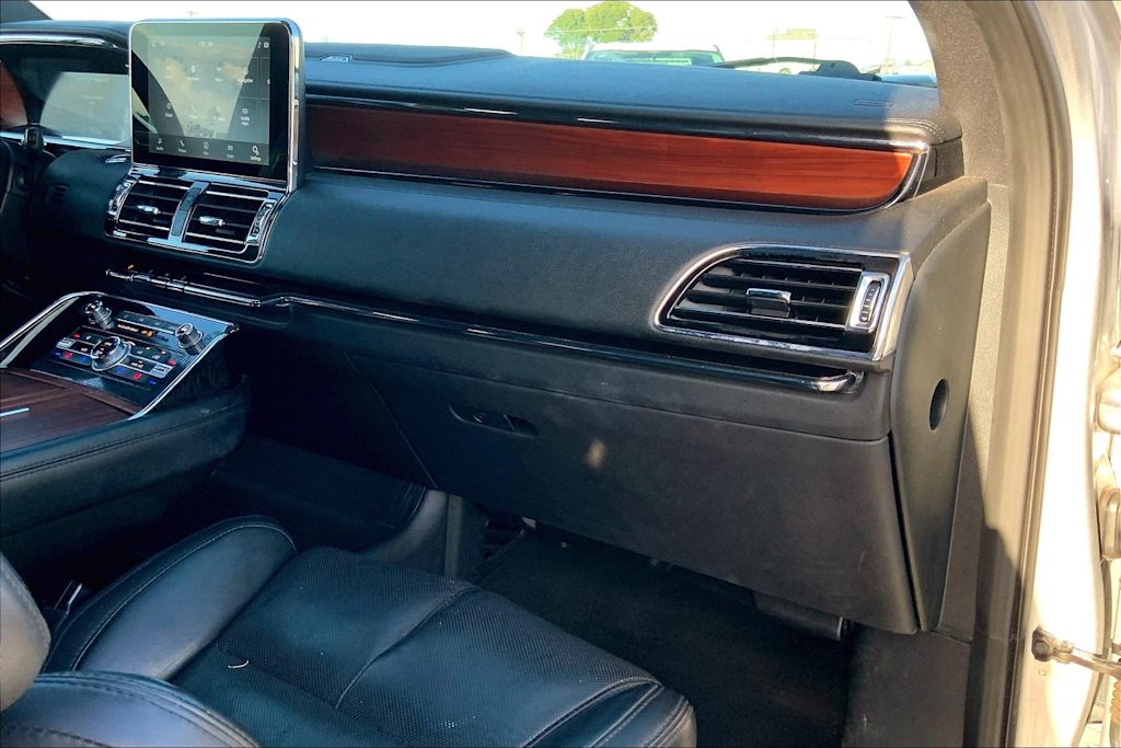 2021 Lincoln Navigator Reserve 23