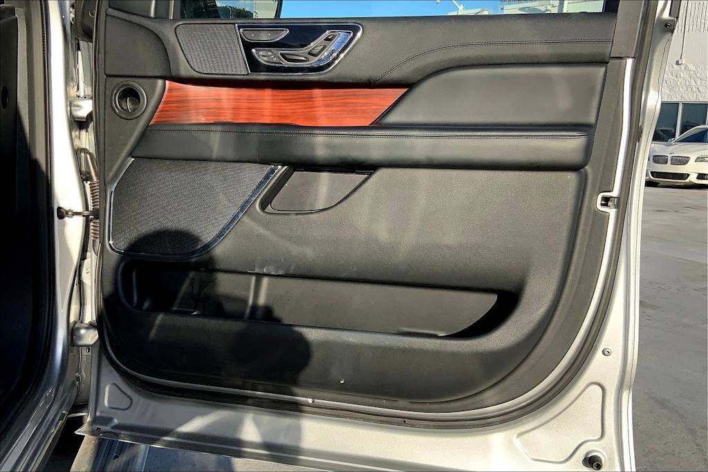 2021 Lincoln Navigator Reserve 28