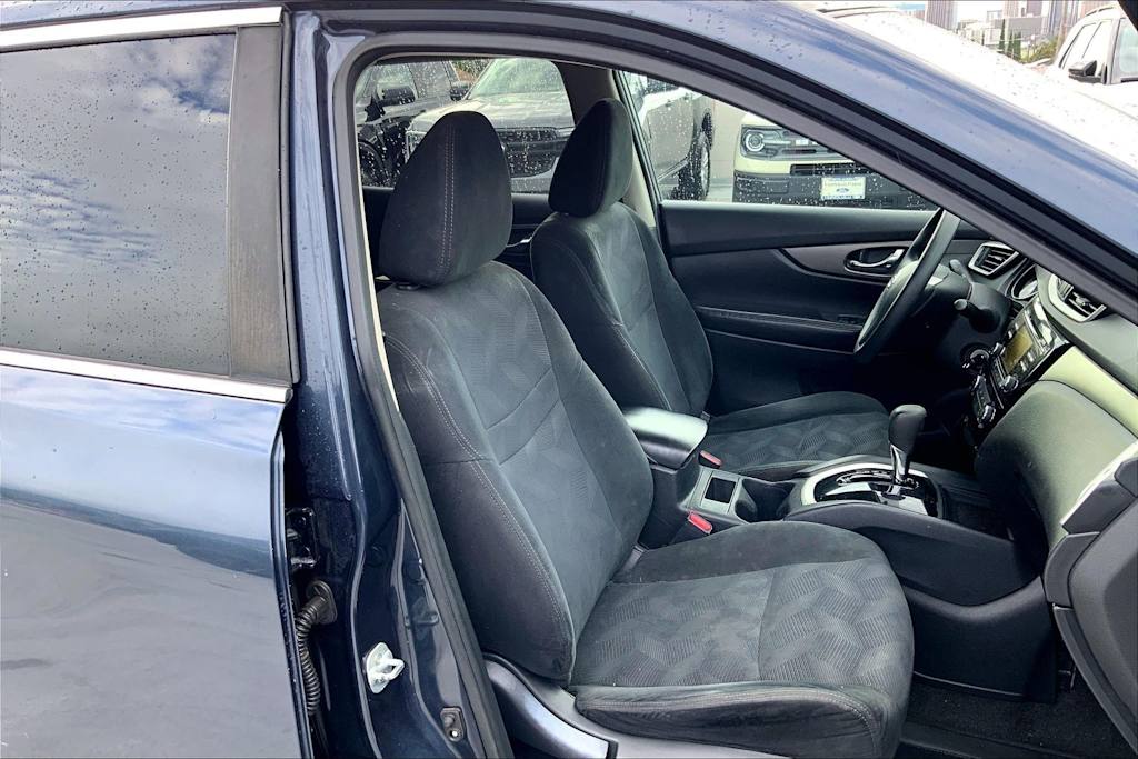 Thumbnail: 2016 Nissan Rogue - 12