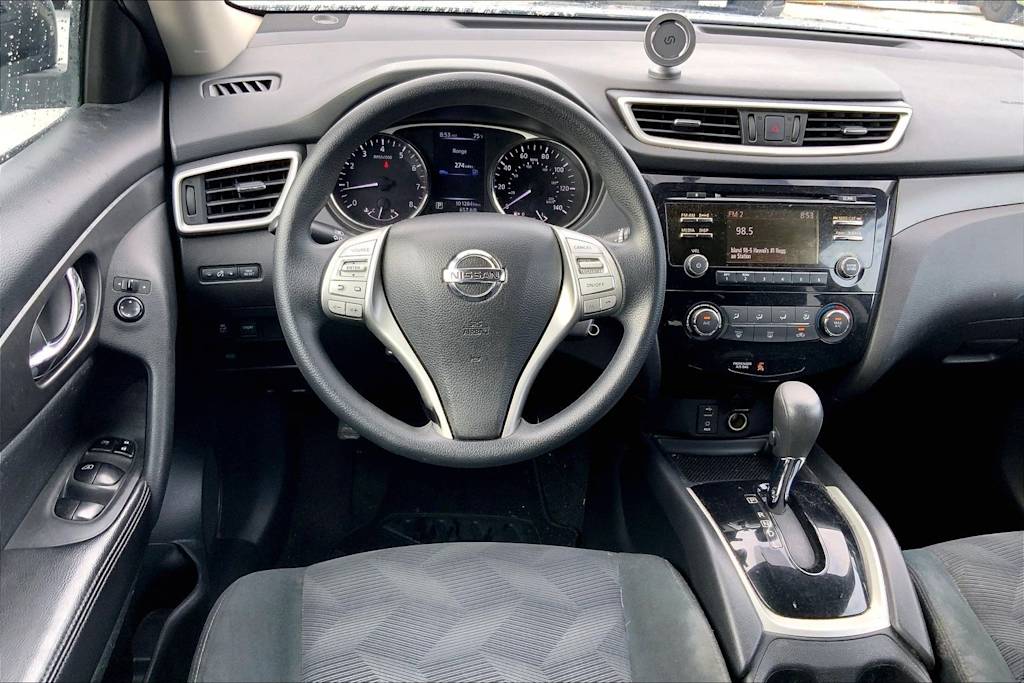 Thumbnail: 2016 Nissan Rogue - 14