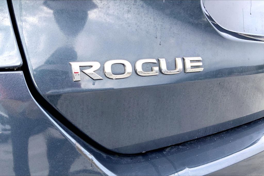 Thumbnail: 2016 Nissan Rogue - 7