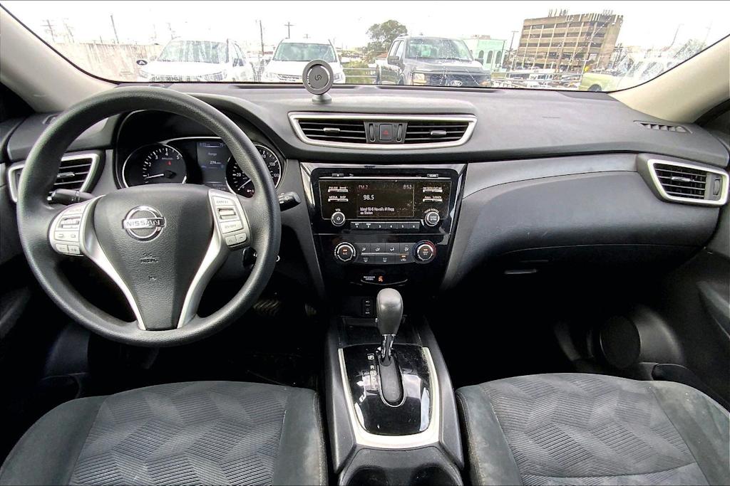 Thumbnail: 2016 Nissan Rogue - 10