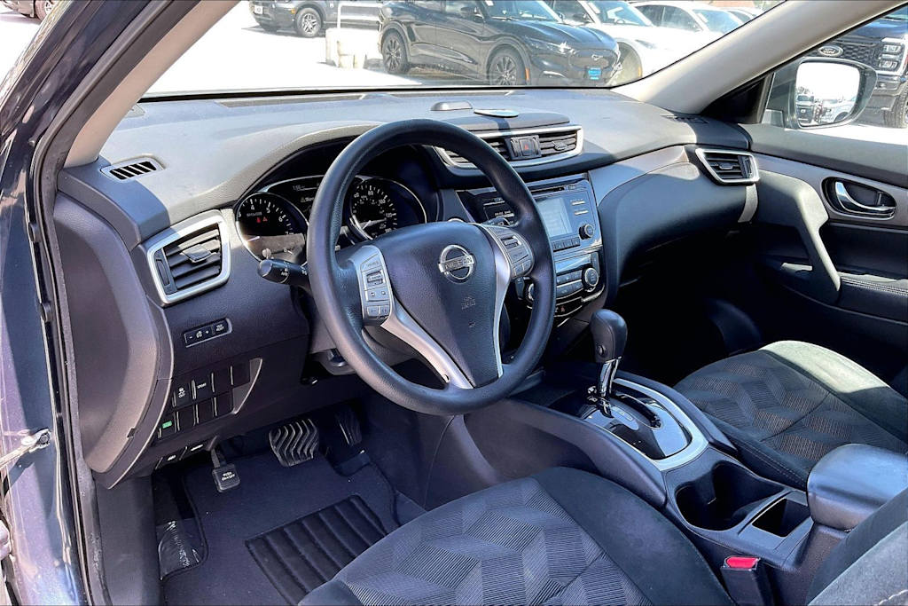 Thumbnail: 2016 Nissan Rogue - 2