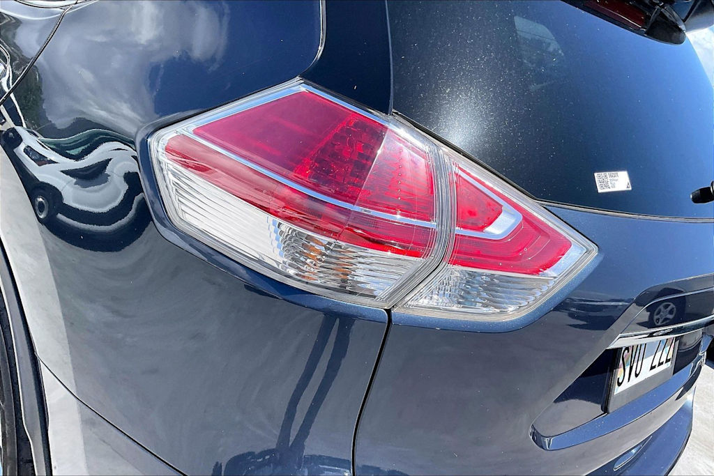 Thumbnail: 2016 Nissan Rogue - 32