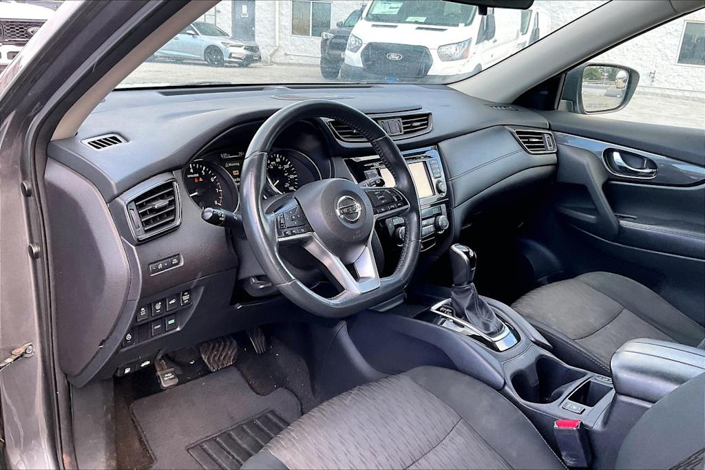 Thumbnail: 2017 Nissan Rogue - 2