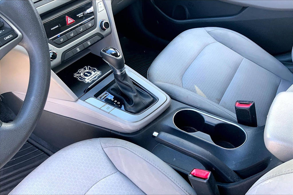 Thumbnail: 2017 Hyundai Elantra - 16