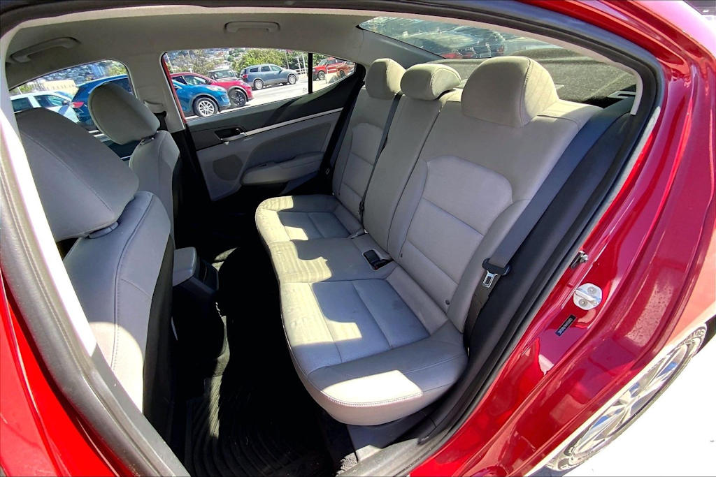 Thumbnail: 2017 Hyundai Elantra - 29