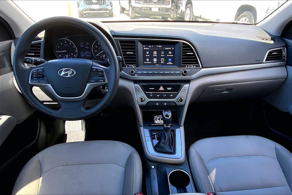 Thumbnail: 2017 Hyundai Elantra - 10